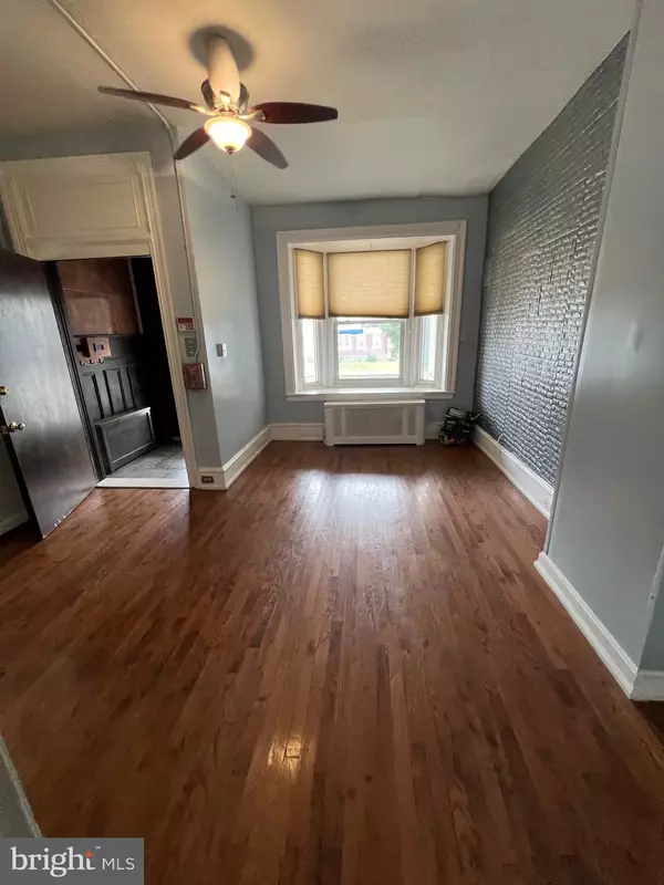 Philadelphia, PA 19141,5114 N BROAD ST