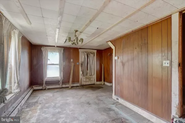Washington Boro, PA 17582,12 RAPHO ST