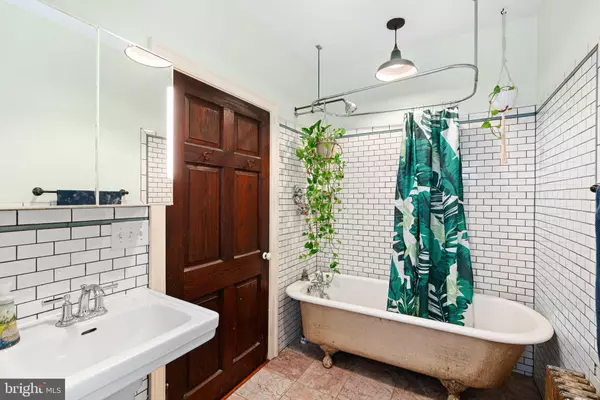 1241 N HOLLYWOOD ST, Philadelphia, PA 19121