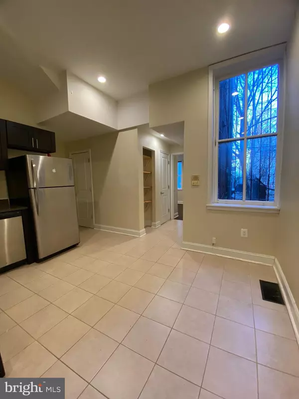 Philadelphia, PA 19104,3229 POWELTON AVE #1