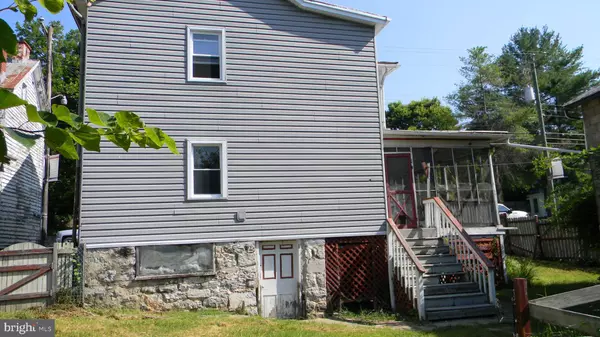 Edinburg, VA 22824,309 N MAIN ST