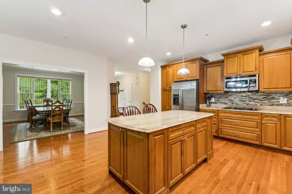 Huntingtown, MD 20639,967 FOLKSTONE DR