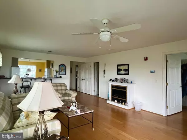 Ocean View, DE 19970,37171 HARBOR DR #38-2