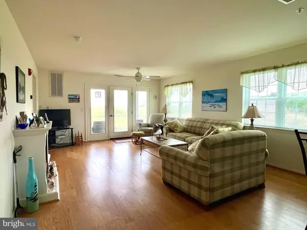 Ocean View, DE 19970,37171 HARBOR DR #38-2