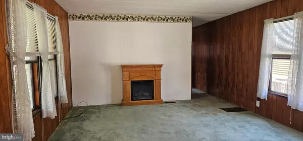 Easton, MD 21601,12 PARK LN