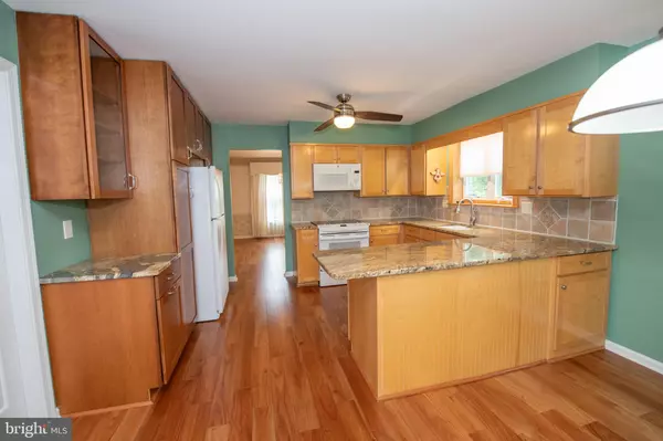 Holland, PA 18966,103 BRIARWOOD DR