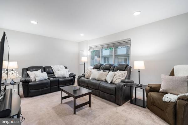 Alexandria, VA 22309,7911 CASA GRANDE PL #122-A