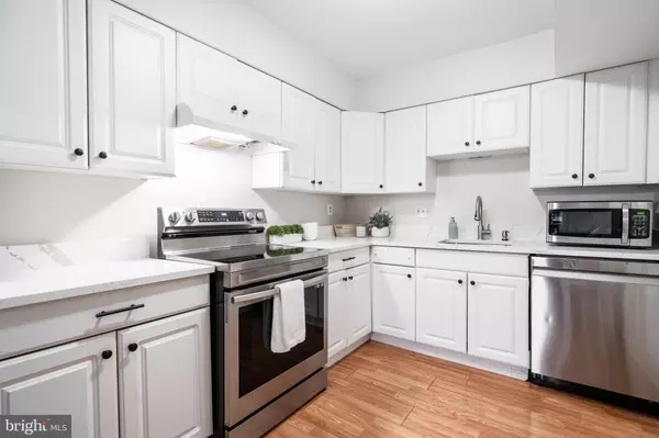 7911 CASA GRANDE PL #122-A, Alexandria, VA 22309