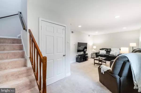 Alexandria, VA 22309,7911 CASA GRANDE PL #122-A