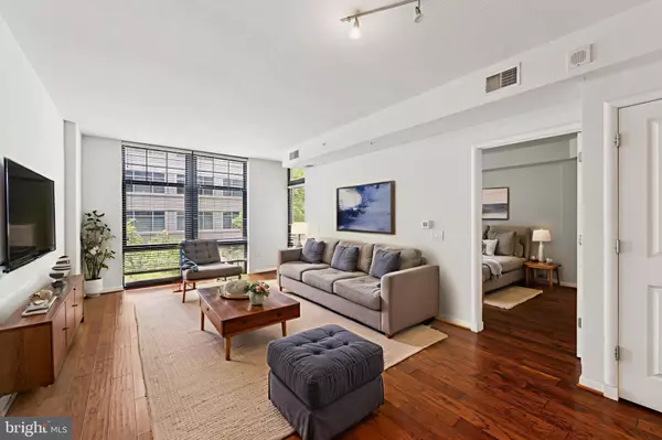 Arlington, VA 22201,1021 GARFIELD #403