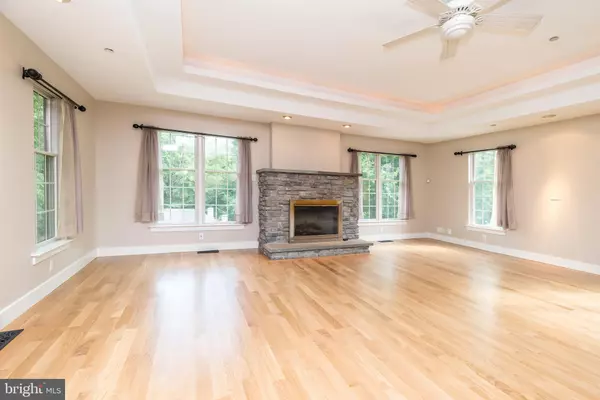Conshohocken, PA 19428,1001 JONES RD