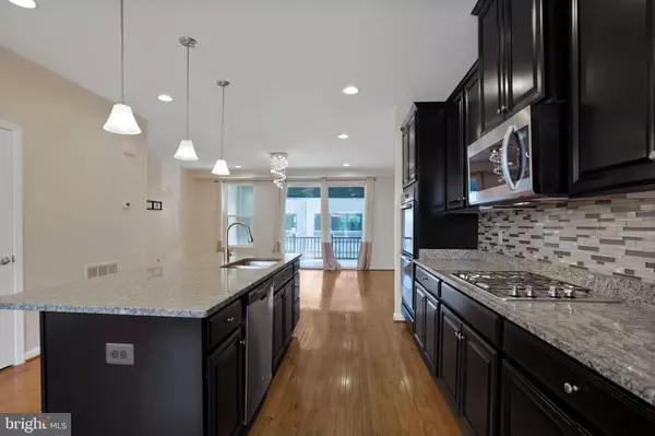 Ashburn, VA 20148,43393 CHARITABLE ST