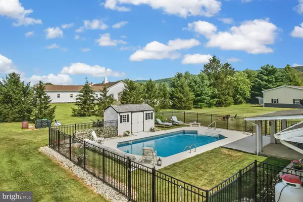 Lehighton, PA 18235,587 SPRING HOUSE RD