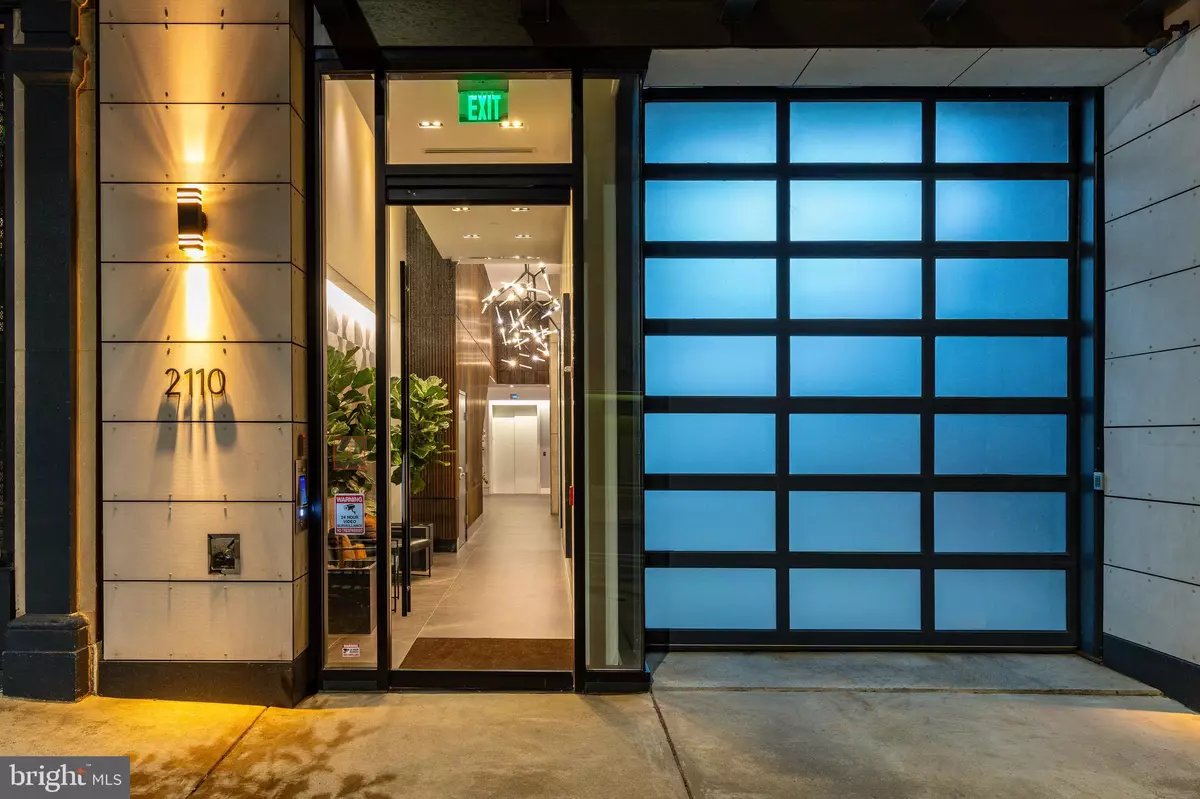 Philadelphia, PA 19103,2108-10 WALNUT ST #401