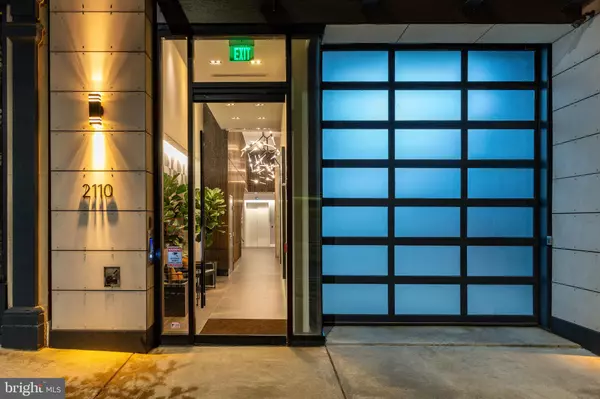 Philadelphia, PA 19103,2108-10 WALNUT ST #401