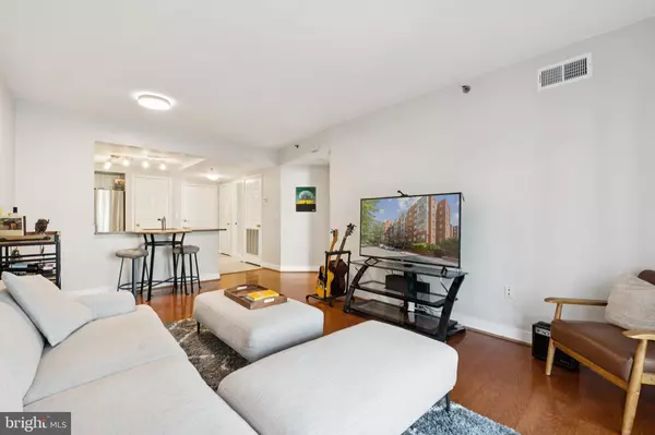 Arlington, VA 22201,1045 N UTAH ST #2-406