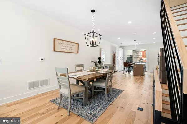 Philadelphia, PA 19146,2623 REED ST