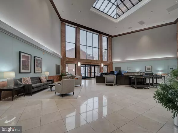Falls Church, VA 22043,2230 GEORGE C MARSHALL DR #1127