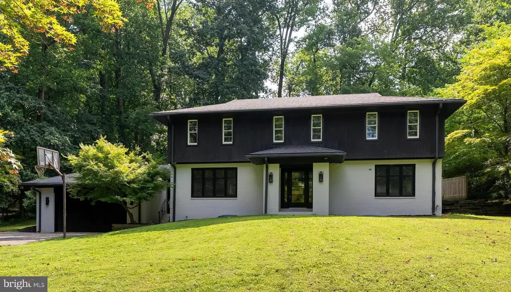18 GLEN ALPINE RD, Phoenix, MD 21131