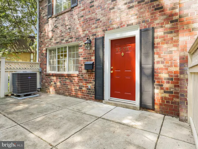 1575 N VAN DORN ST, Alexandria, VA 22304