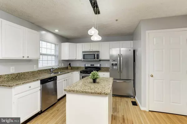 Odenton, MD 21113,2723 PISCATAWAY RUN DR