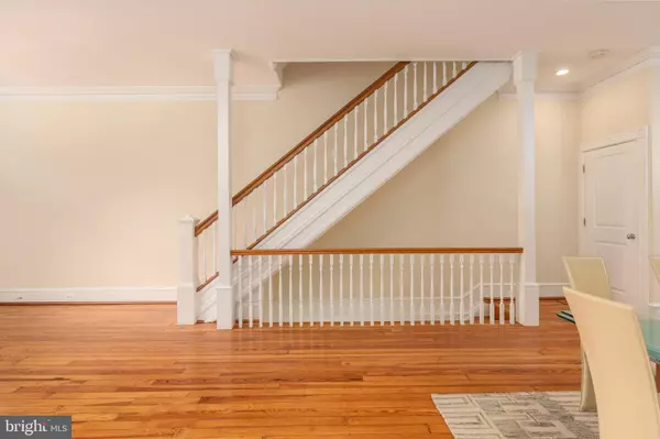 Washington, DC 20008,1716 22ND ST NW