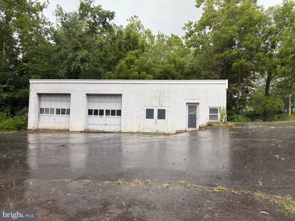 Pottstown, PA 19465,2000 RIDGE RD