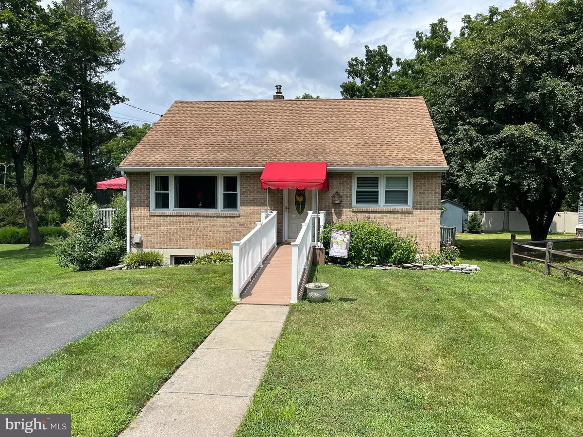 Reading, PA 19607,393 MOUNTAIN VIEW RD