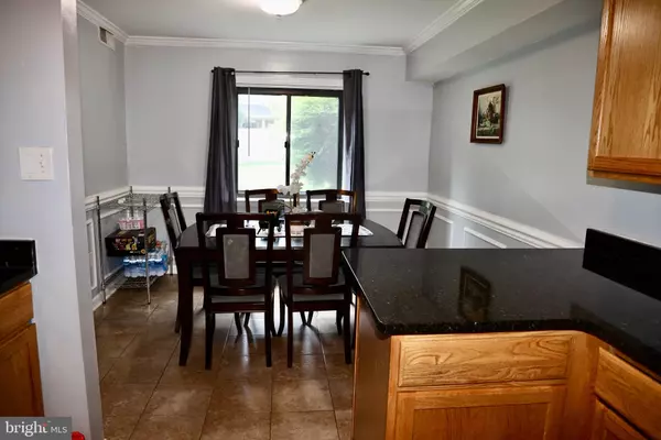 Alexandria, VA 22306,7334 TAVENNER LN #1A