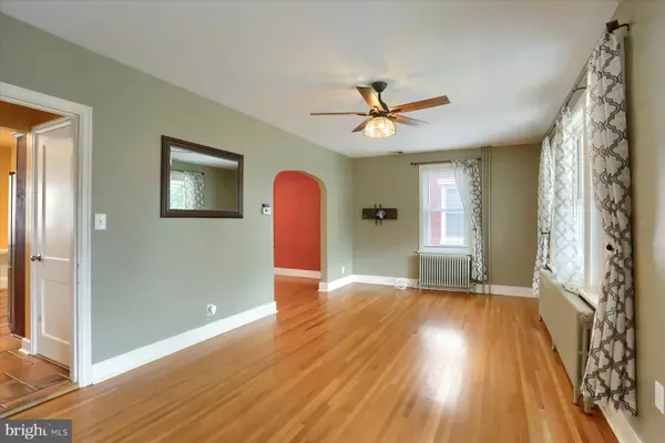 Hershey, PA 17033,146 W GRANADA AVE