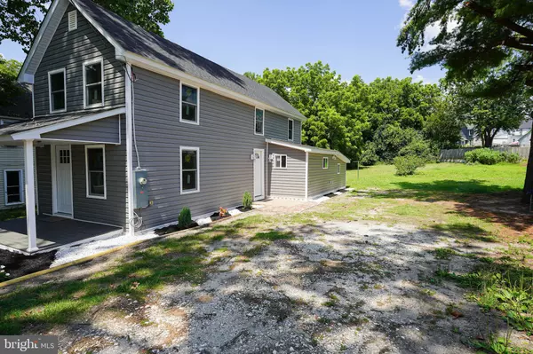 Laurel, DE 19956,533 E 4TH ST