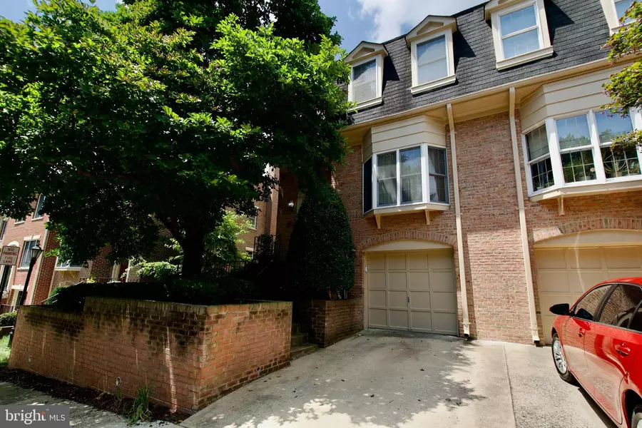 274 GRETNA GREEN CT #43, Alexandria, VA 22304