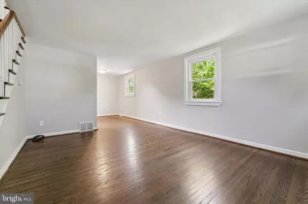 Folcroft, PA 19032,2111 DELMAR DR