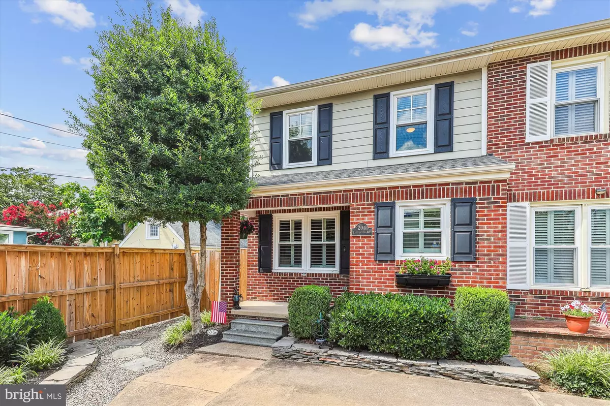 Alexandria, VA 22301,204 E CUSTIS
