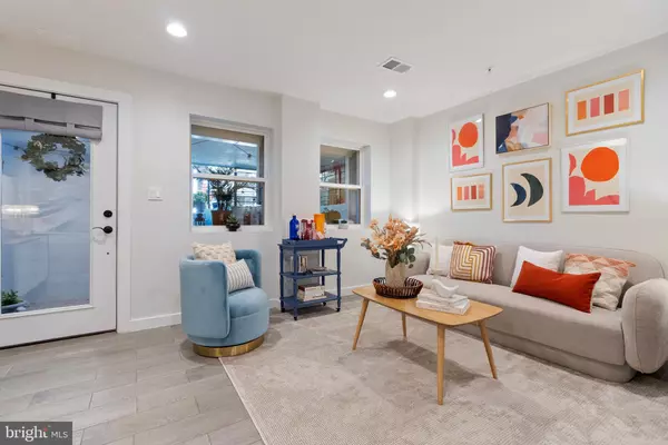 Washington, DC 20011,210 VARNUM ST NW #1