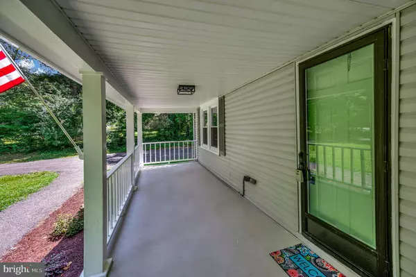 Woodford, VA 22580,8418 FREDERICKSBURG TPKE