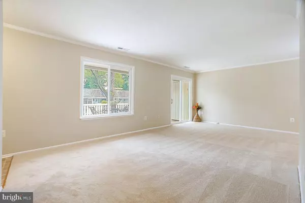 Silver Spring, MD 20906,3117 FARNBOROUGH CT #258-B