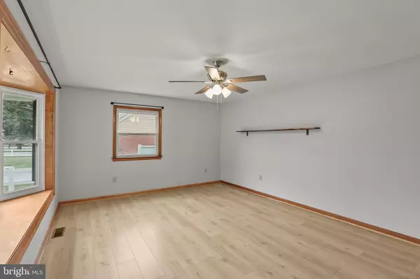 Littlestown, PA 17340,2152 WHITE HALL RD