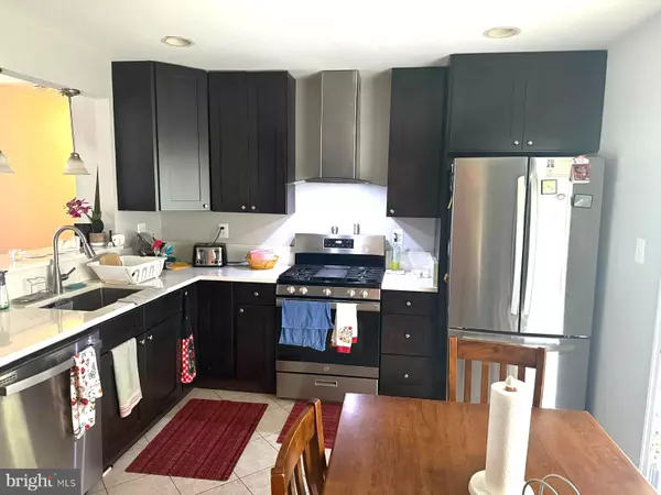 Woodbridge, VA 22193,13204 HILLENDALE DR