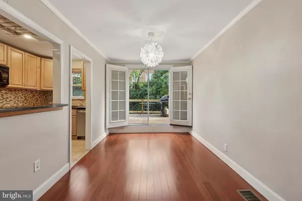 Philadelphia, PA 19128,179 OSBORN ST