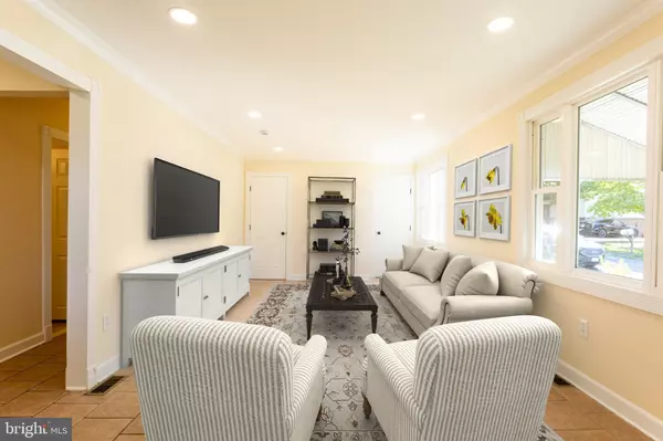 Rosedale, MD 21237,8102 SUMTER AVE