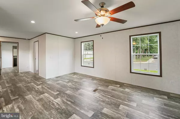 Vineland, NJ 08360,1811 N DELSEA DR #4