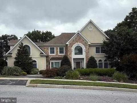 1002 PEGGY DR, Hummelstown, PA 17036