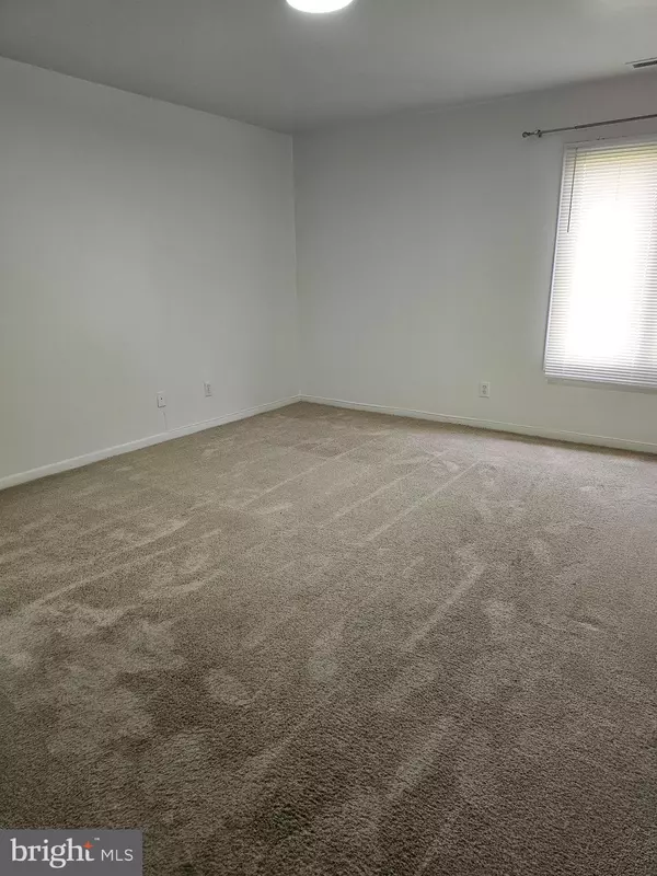 Upper Marlboro, MD 20774,10107 PRINCE PL #104-9B
