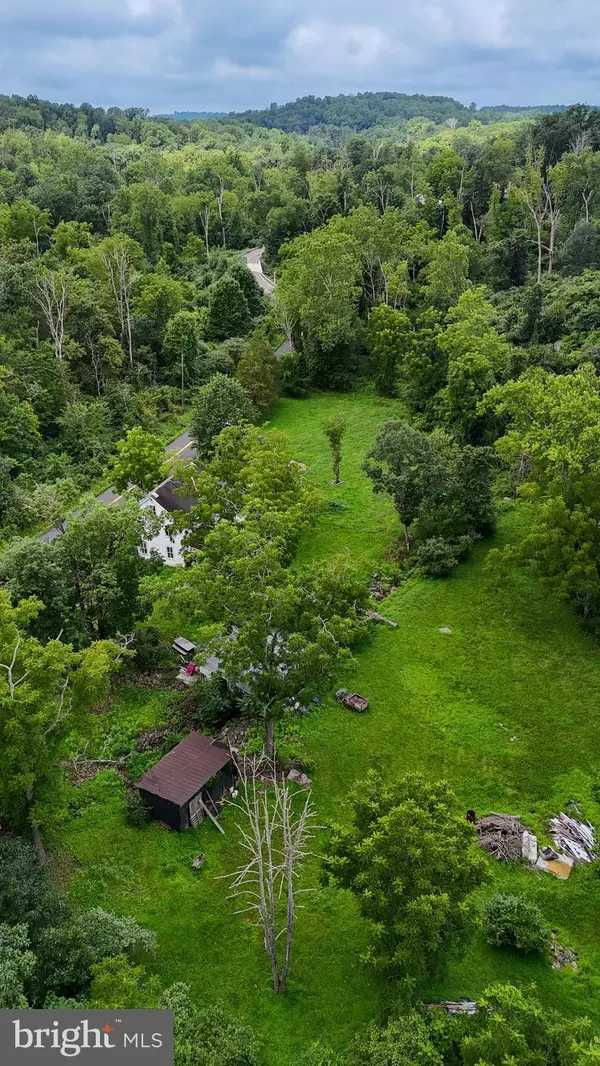 Green Lane, PA 18054,2310 ROSTKOWSKI RD