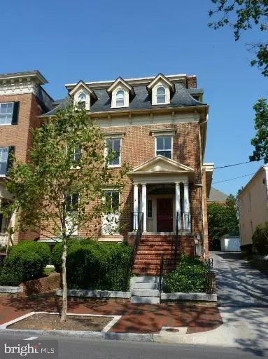 112 N CAMERON ST, Winchester, VA 22601