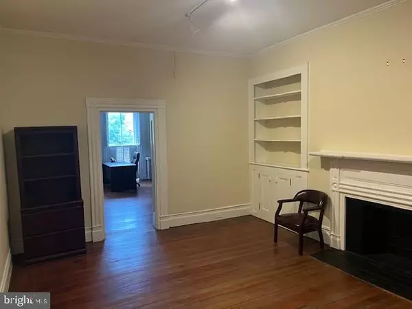 Winchester, VA 22601,112 N CAMERON ST