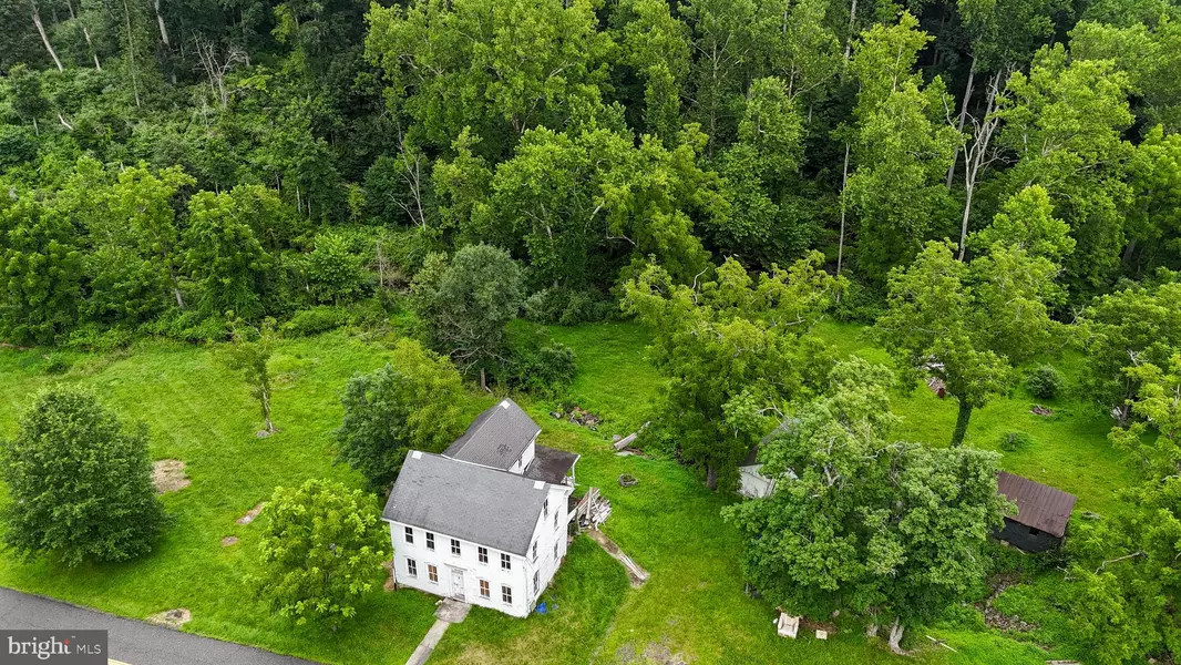 2310 ROSTKOWSKI RD, Green Lane, PA 18054