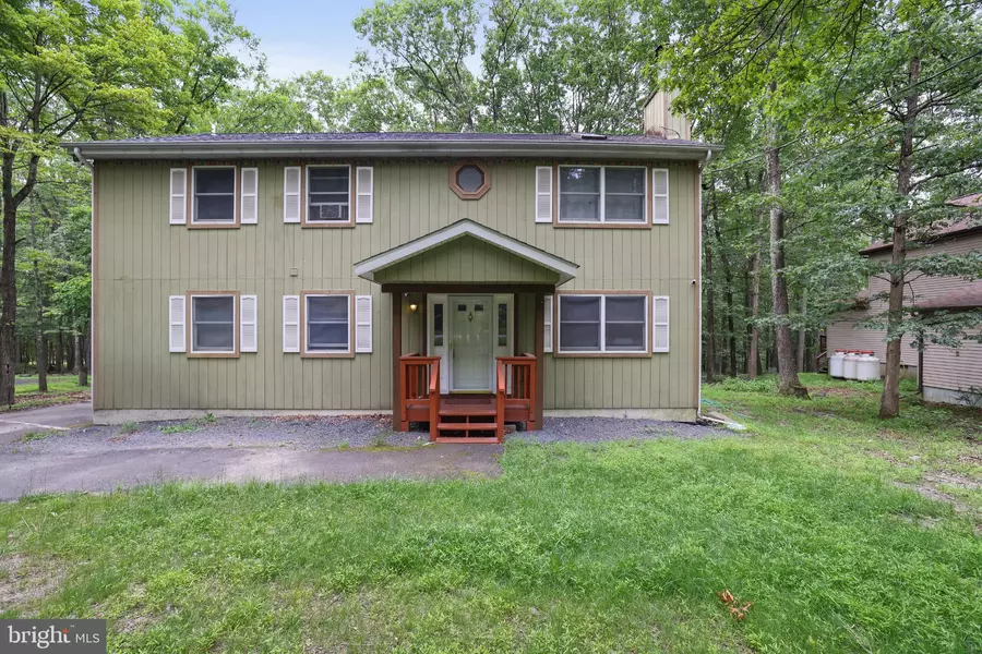 150 RIM RD, East Stroudsburg, PA 18302