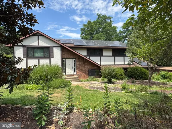 5007 SNYDER MILL RD, Spring Grove, PA 17362
